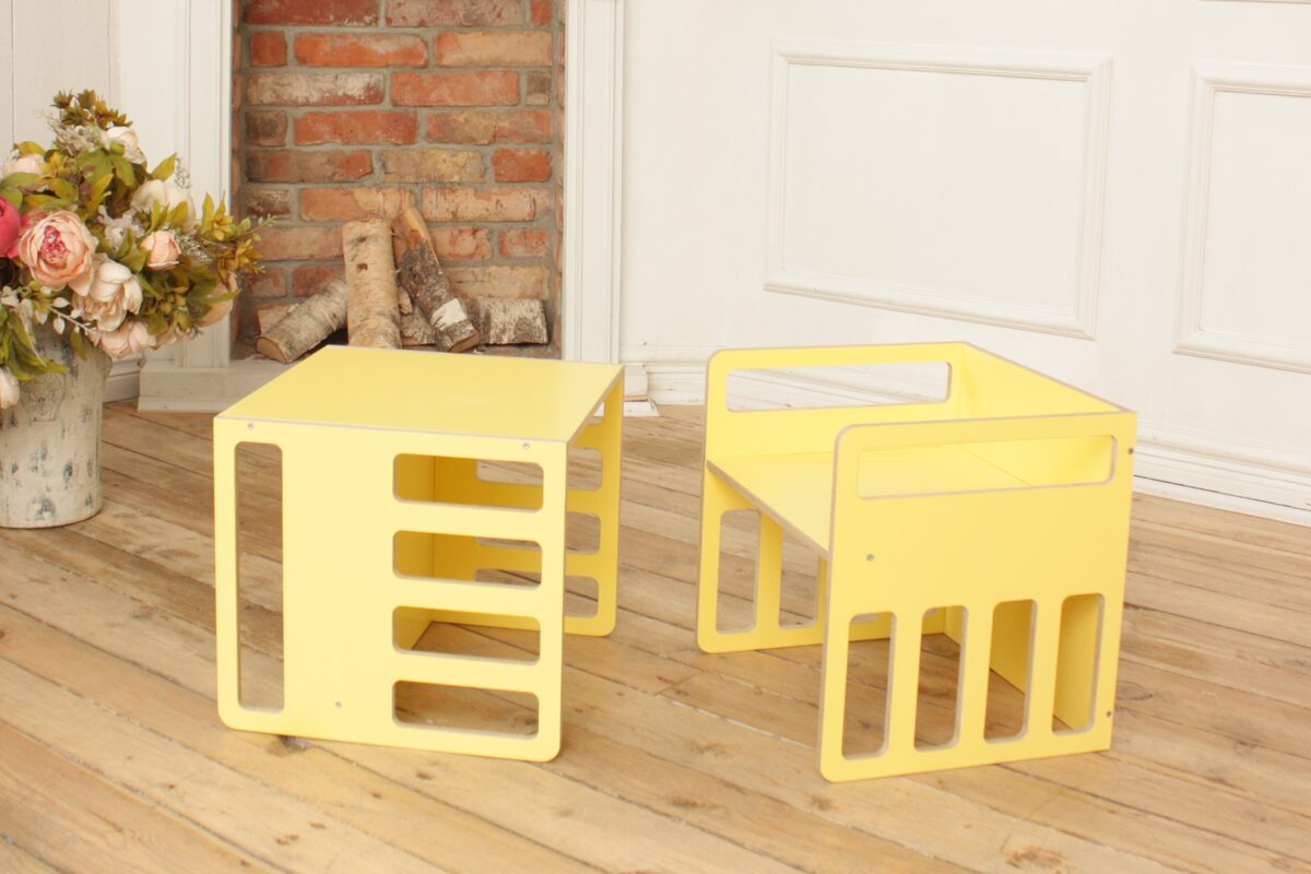 Montessori Tisch und Stuhl